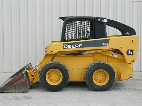 325 jd skid steer specs|john deere 325 specifications.